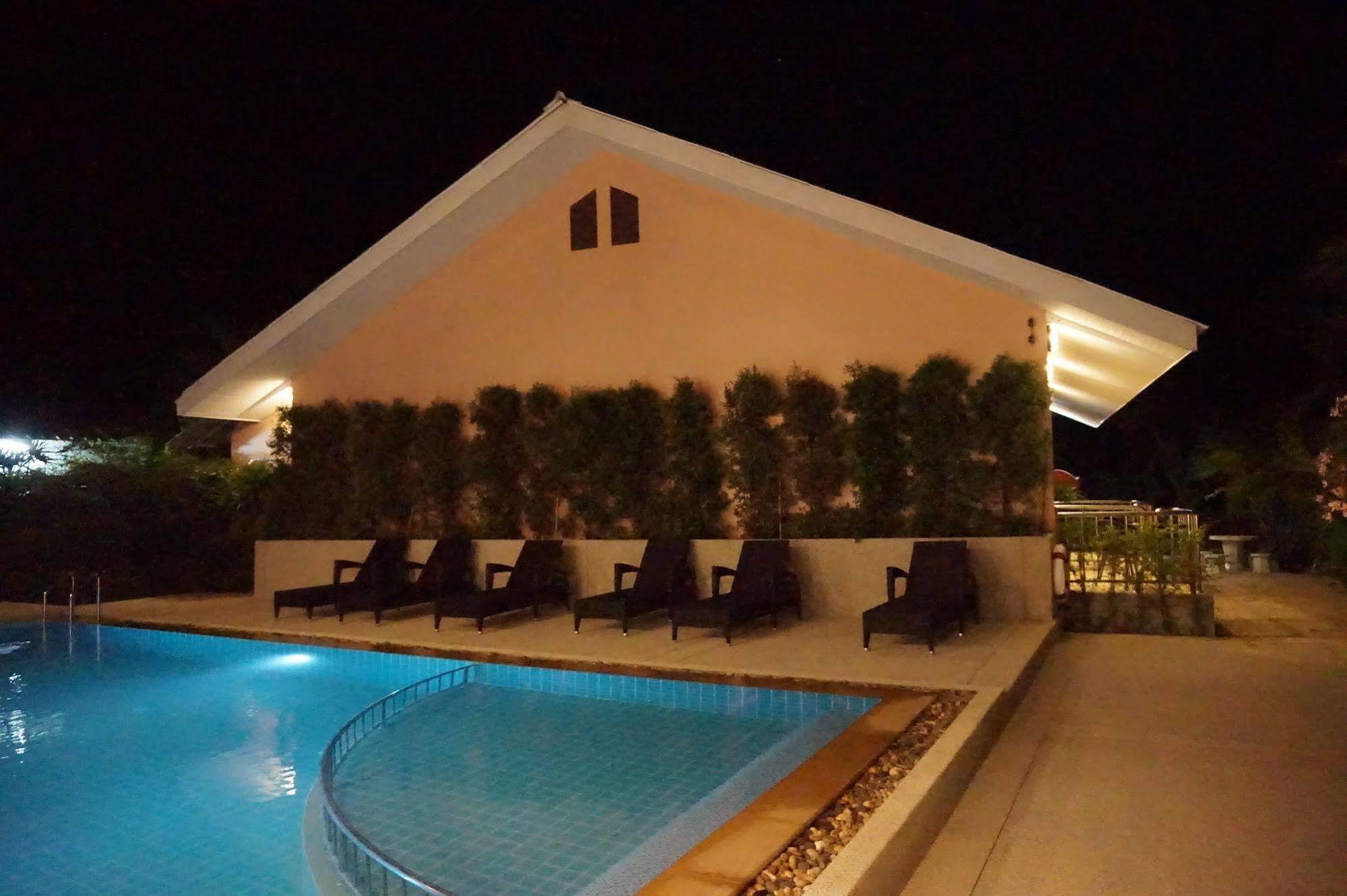 מלון Ao Nang Snowhouse Aonang Krabi מראה חיצוני תמונה